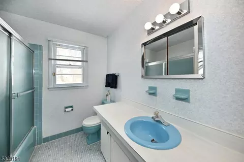 755 Walnut St, Paramus, NJ 07652 photo 19