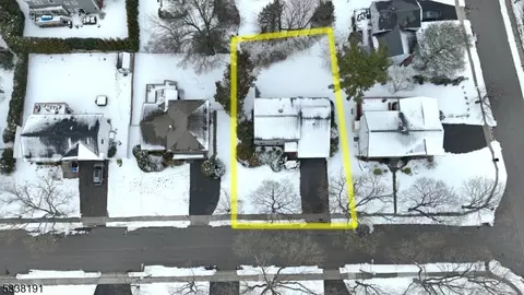 755 Walnut St, Paramus, NJ 07652 photo 27