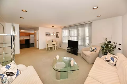 755 Walnut St, Paramus, NJ 07652 photo 13