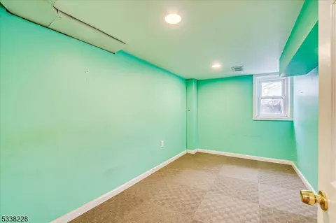 3 Macarthur Dr, Edison, NJ 08837 photo 21