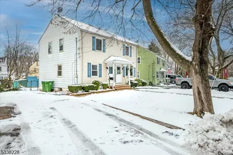 3 Macarthur Dr, Edison, NJ 08837 photo 3