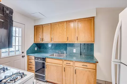 3 Macarthur Dr, Edison, NJ 08837 photo 10
