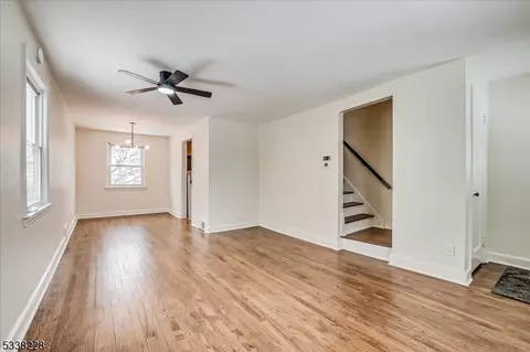 3 Macarthur Dr, Edison, NJ 08837 photo 5
