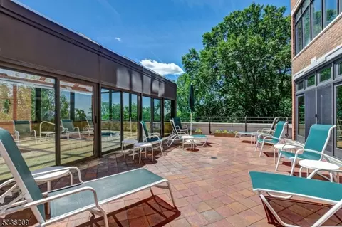 616 S Orange Ave #8L, Maplewood Twp, NJ 07040