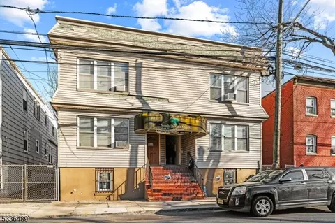 94 96 S Devine St, Newark, NJ 07106