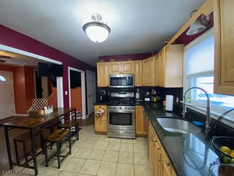 83 Burnside Pl, Wanaque Boro, NJ 07420 photo 6