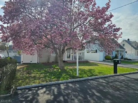 83 Burnside Pl, Wanaque Boro, NJ 07420 photo 21