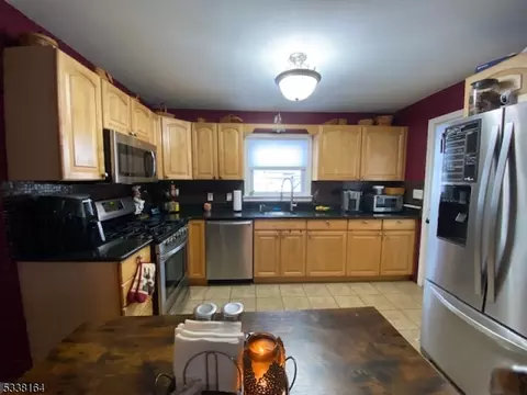 83 Burnside Pl, Wanaque Boro, NJ 07420 photo 5