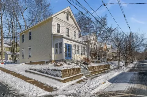29 Church St, High Bridge, NJ 08829