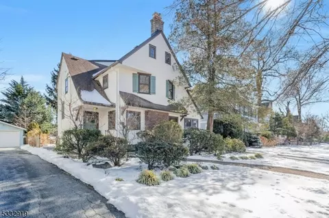 217 Park St, Montclair, NJ 07042
