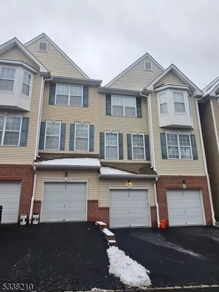 146 Conover Ter, Lebanon, NJ 08833