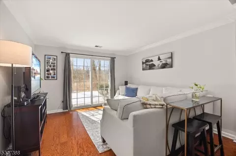 136 Jamestown Rd, Basking Ridge, NJ 07920