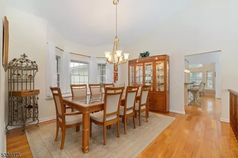 4 Sturbridge Cir, Wayne, NJ 07470 photo 8