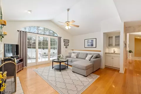 4 Sturbridge Cir, Wayne, NJ 07470 photo 23