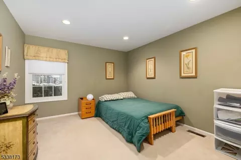 4 Sturbridge Cir, Wayne, NJ 07470 photo 33