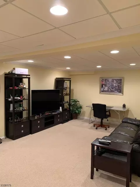 4 Sturbridge Cir, Wayne, NJ 07470 photo 38