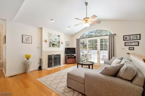4 Sturbridge Cir, Wayne, NJ 07470 photo 22
