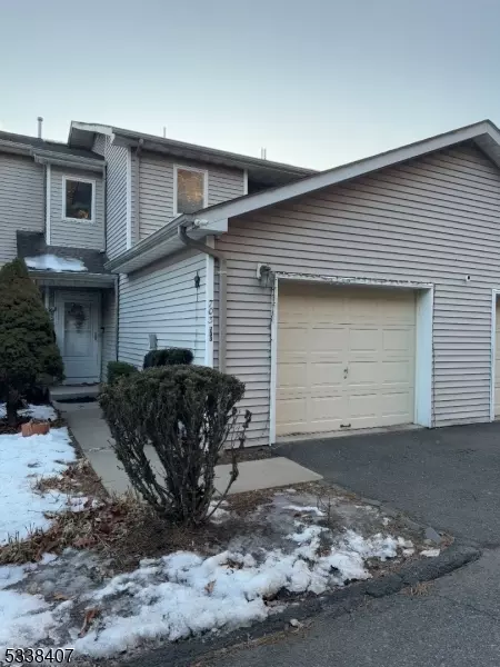 703 Skyline Dr, Haledon, NJ 07508