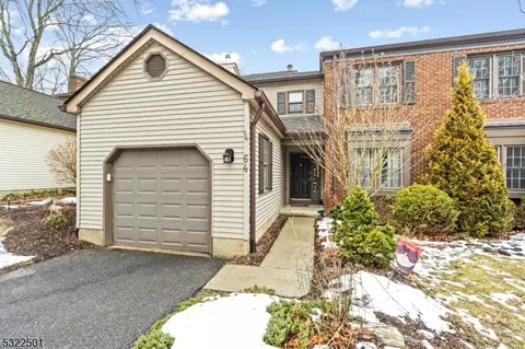 64 Goldfinch Dr, Hackettstown, NJ 07840