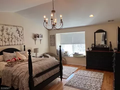 75 Spring Hill Cir, Wayne, NJ 07470 photo 16