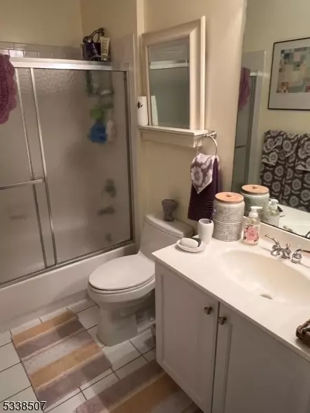 75 Spring Hill Cir, Wayne, NJ 07470 photo 22