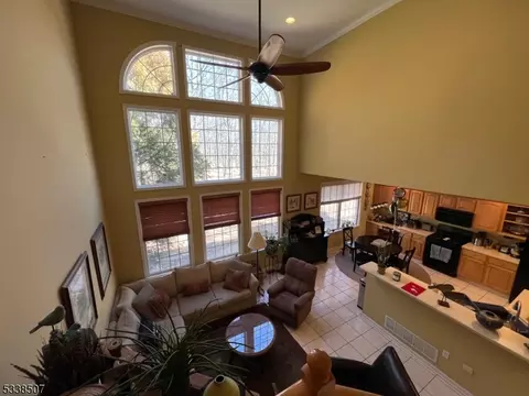 75 Spring Hill Cir, Wayne, NJ 07470 photo 5