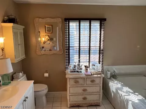 75 Spring Hill Cir, Wayne, NJ 07470 photo 19