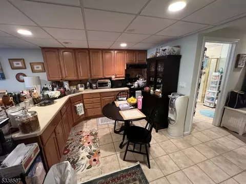 75 Spring Hill Cir, Wayne, NJ 07470 photo 24