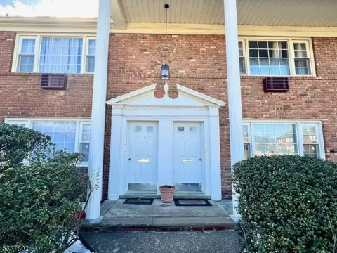 666 Bloomfield Ave #16, West Caldwell, NJ 07006