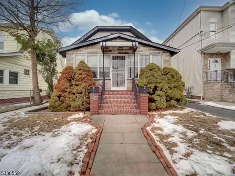 32 Sager Pl, Hillside, NJ 07205