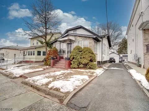 32 Sager Pl, Hillside, NJ 07205 photo 2
