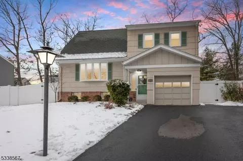 15 Saville Row, Fanwood, NJ 07023