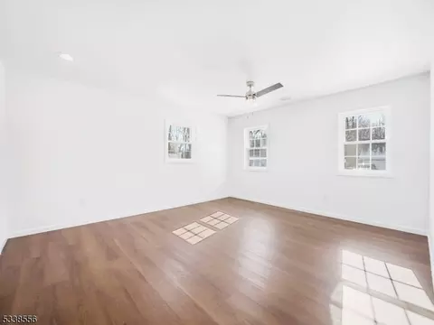 23 Ferndale Rd, Wayne, NJ 07470 photo 13