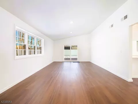 23 Ferndale Rd, Wayne, NJ 07470 photo 11