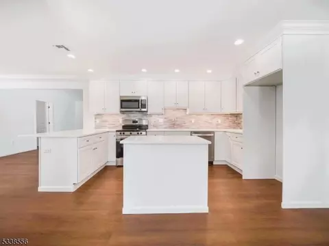 23 Ferndale Rd, Wayne, NJ 07470 photo 3