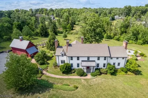 9 Old Farm Ln, Bedminster, NJ 07921