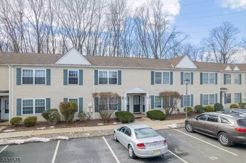 20 Hanover Sq # C, Middlesex, NJ 08846