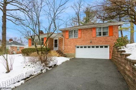 10 Woodfern Rd, Summit, NJ 07901