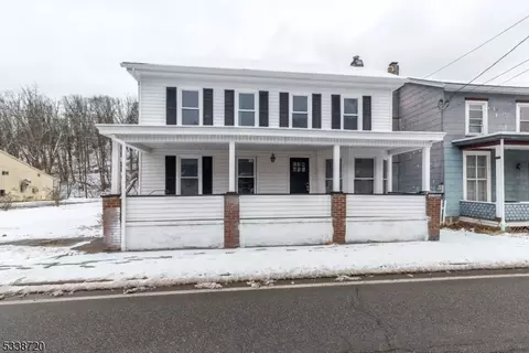 67 Water St, Milford, NJ 08848