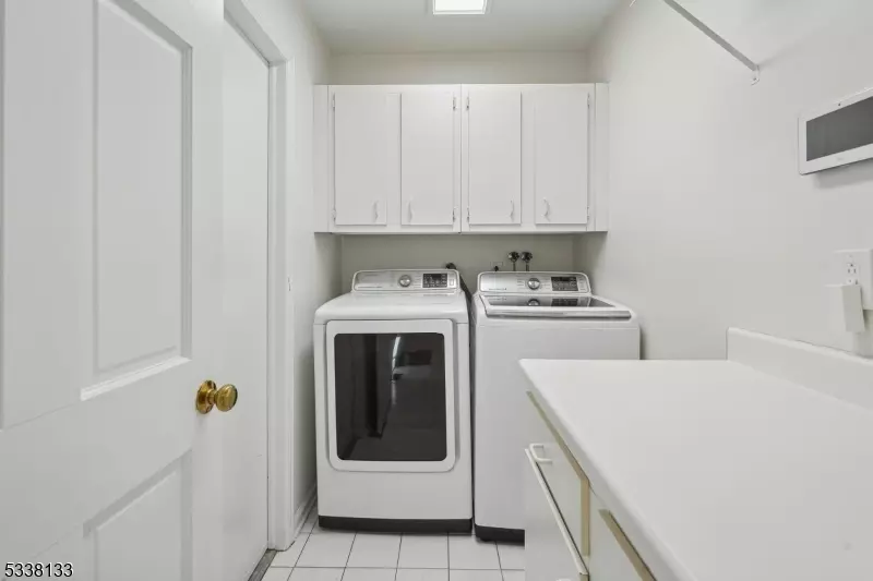  31 Roberts Cir, Bernards, NJ 07920 photo 18