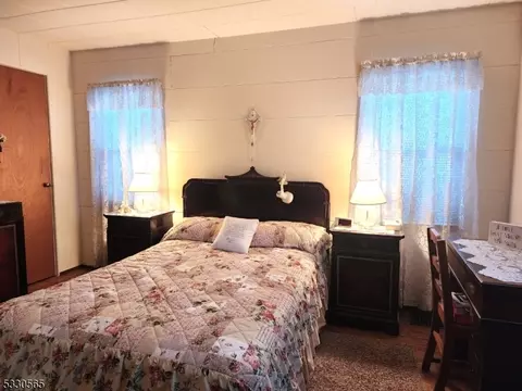 109 Westview Ave, Paramus, NJ 07652 photo 14