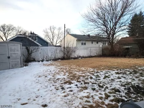 109 Westview Ave, Paramus, NJ 07652 photo 30