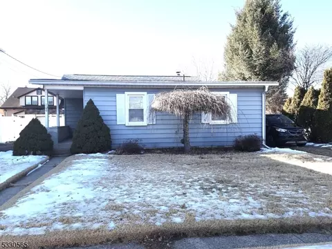 109 Westview Ave, Paramus, NJ 07652 photo 2