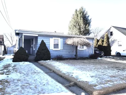109 Westview Ave, Paramus, NJ 07652
