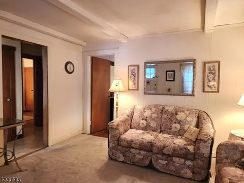 109 Westview Ave, Paramus, NJ 07652 photo 7