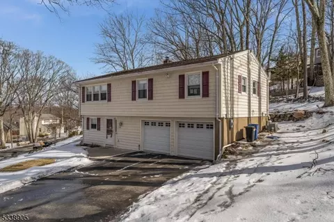 266 Carentan Rd, Hopatcong, NJ 07843