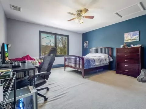 49 Ponds Cir, Wayne, NJ 07470 photo 24