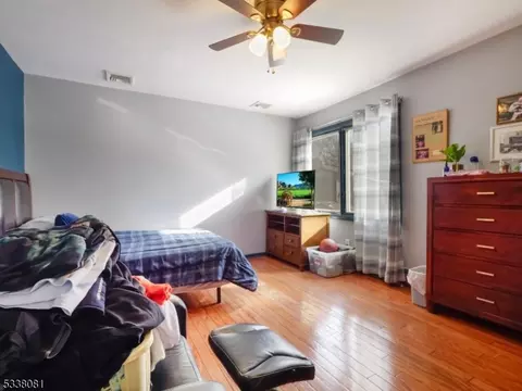49 Ponds Cir, Wayne, NJ 07470 photo 23