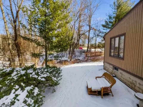 49 Ponds Cir, Wayne, NJ 07470 photo 29