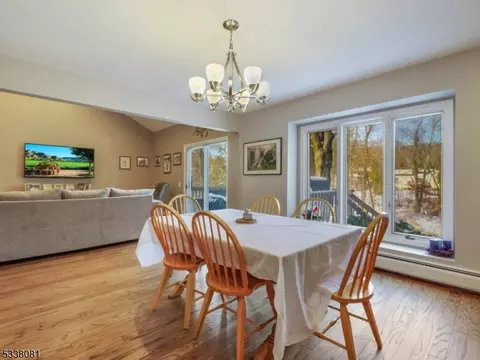 49 Ponds Cir, Wayne, NJ 07470 photo 10